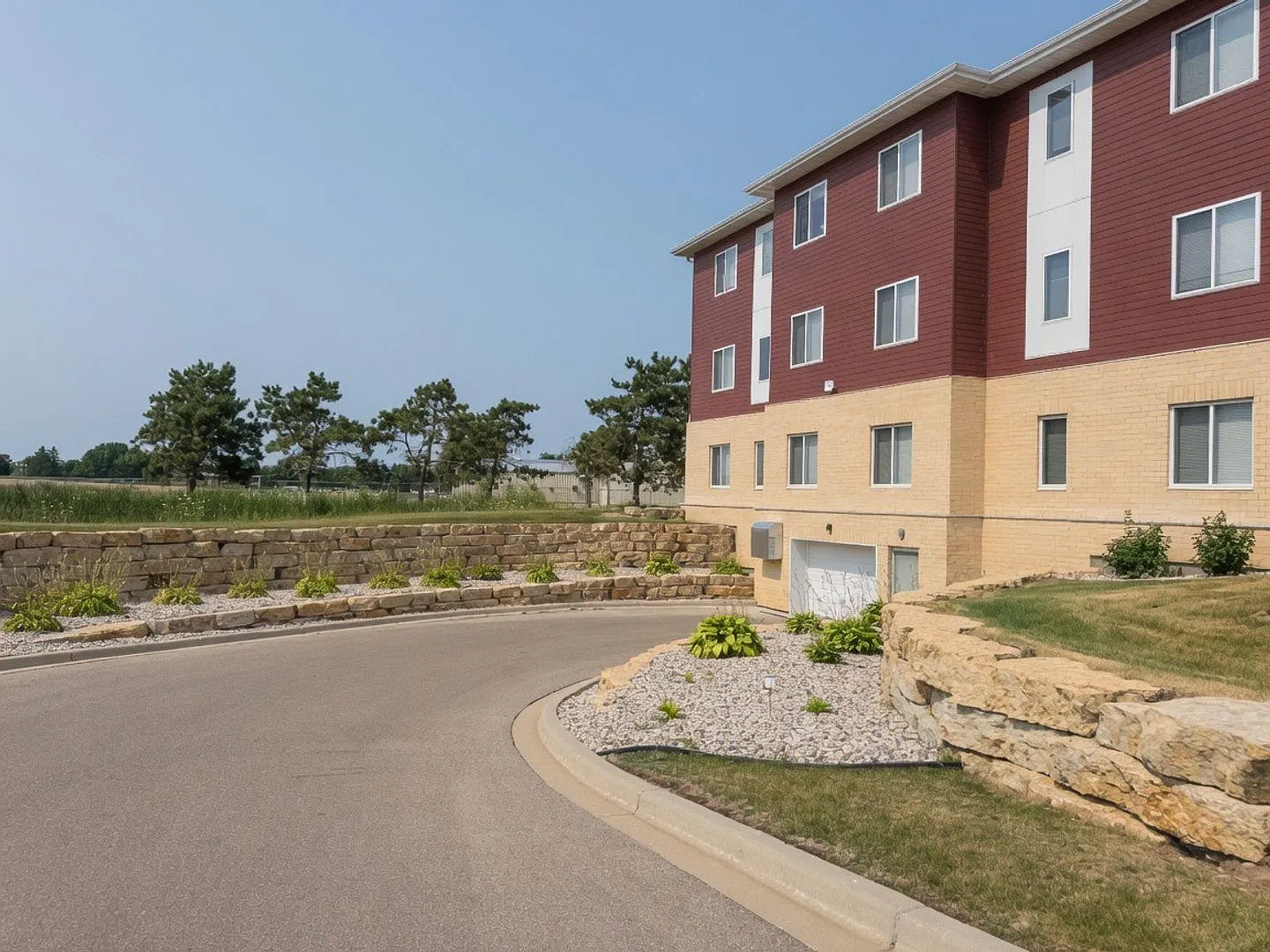 2BR/2BA First-Floor Condo Near Upper Yahara River Trail — Photo 3