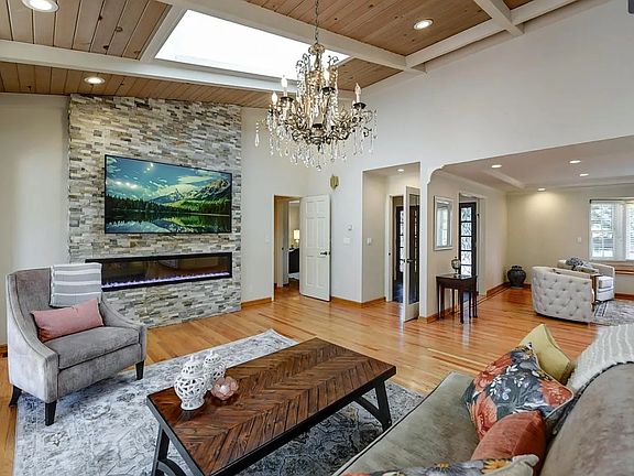 4th image of 100 Montclair Rd #1