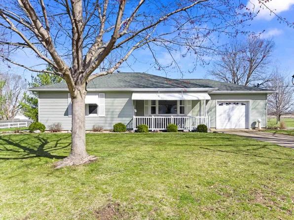 513 W Ash St, Elmwood, IL 61529