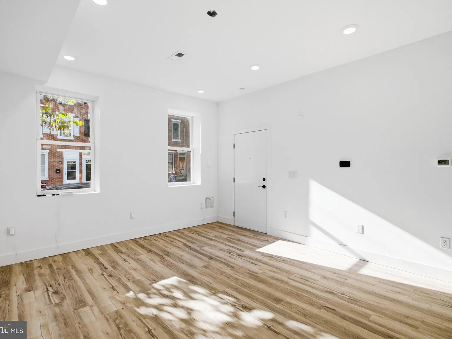 2 bed, 2.0 bath, 1742 sqft, $1,850 — Photo 3