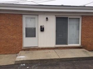 440 W Division St APT 4, Villa Park, IL 60181