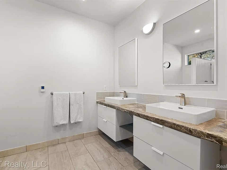 1st image of 1797 Miller Ave #1