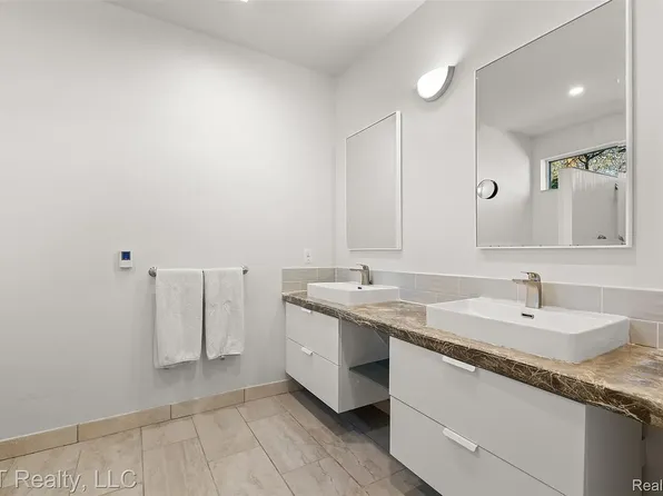 1797 Miller Ave #1, Ann Arbor, MI 48103