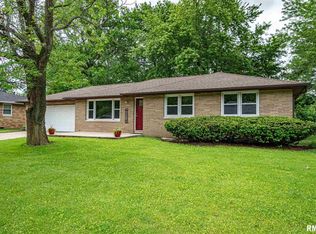 116 Lakeview Dr, Morton, IL