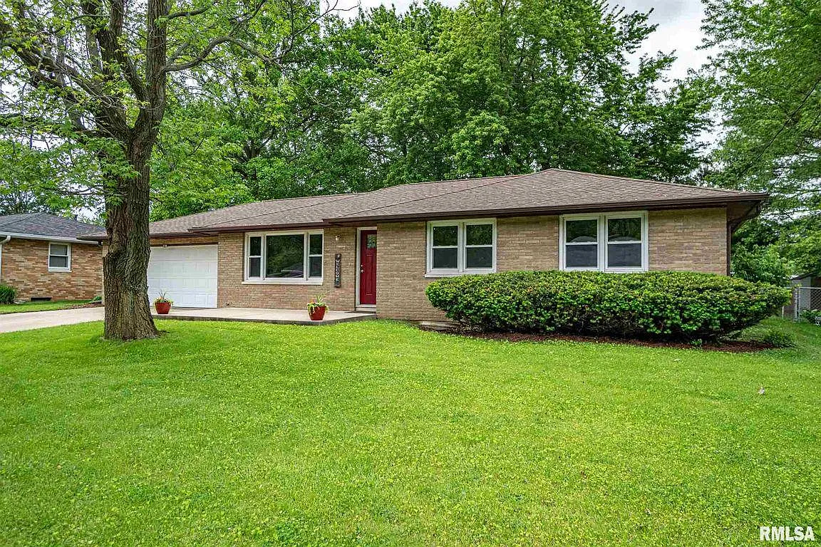 116 Lakeview Dr photo 1