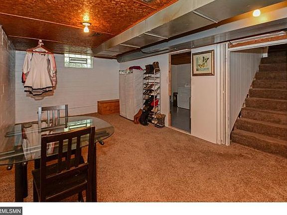 2nd image of 646 9th Ave N
