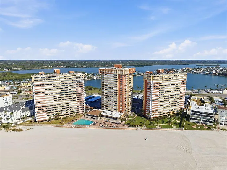 17900 Gulf Blvd #12C — Photo 40