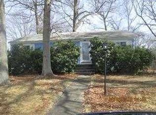 54 Adrian St, Warwick, RI 02886