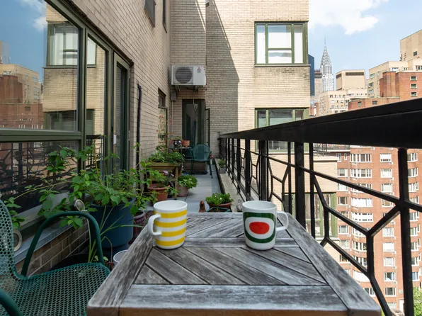 20 East 35th Street image 5 of 8