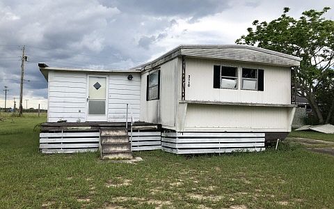 2nd image of 3010 Avery Ct
