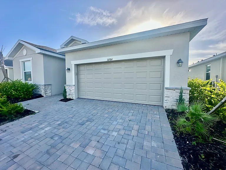 18784 Marlin Kite Ln — Photo 2