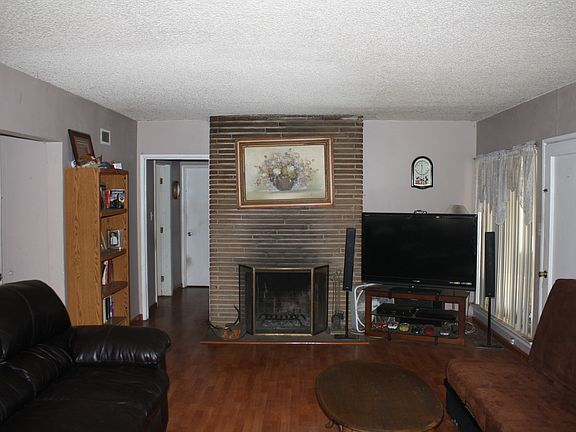 4th image of 1314 W Mariana St