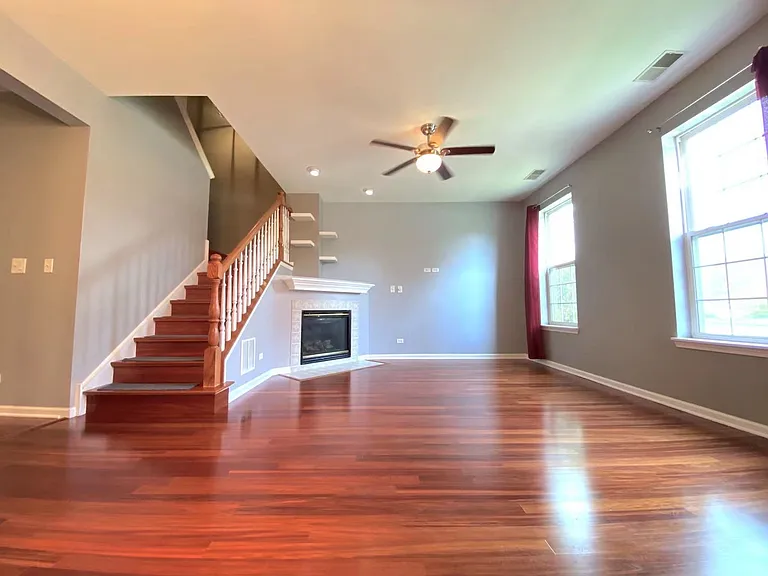 2279 Barrington Dr E #2279 — Photo 2