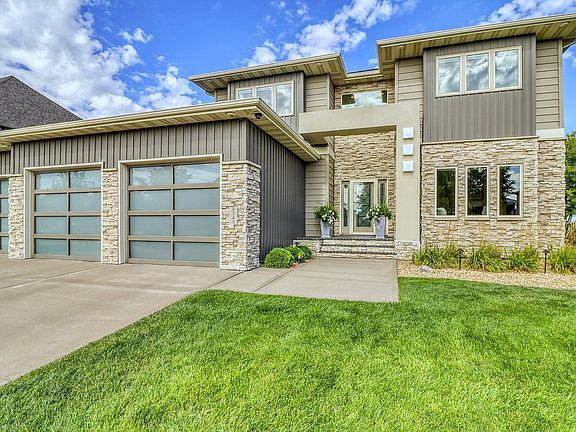 5th image of 4345 Beach Ln S