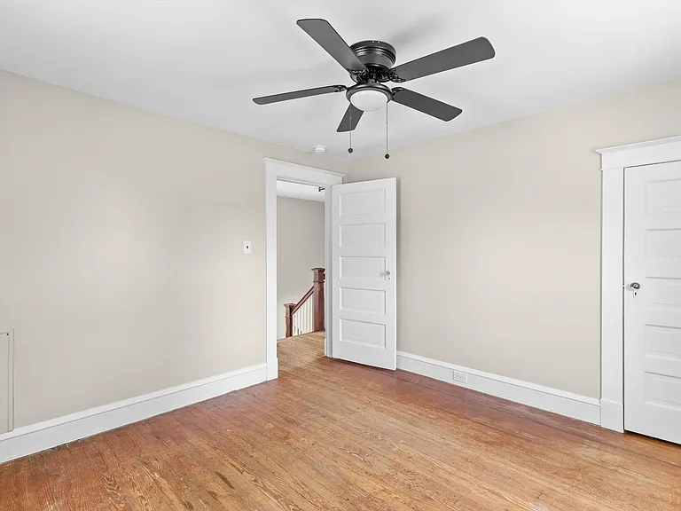 149 Beach Rd — Photo 26