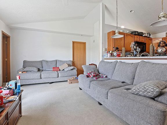 5th image of 558/562 Vesper Dr