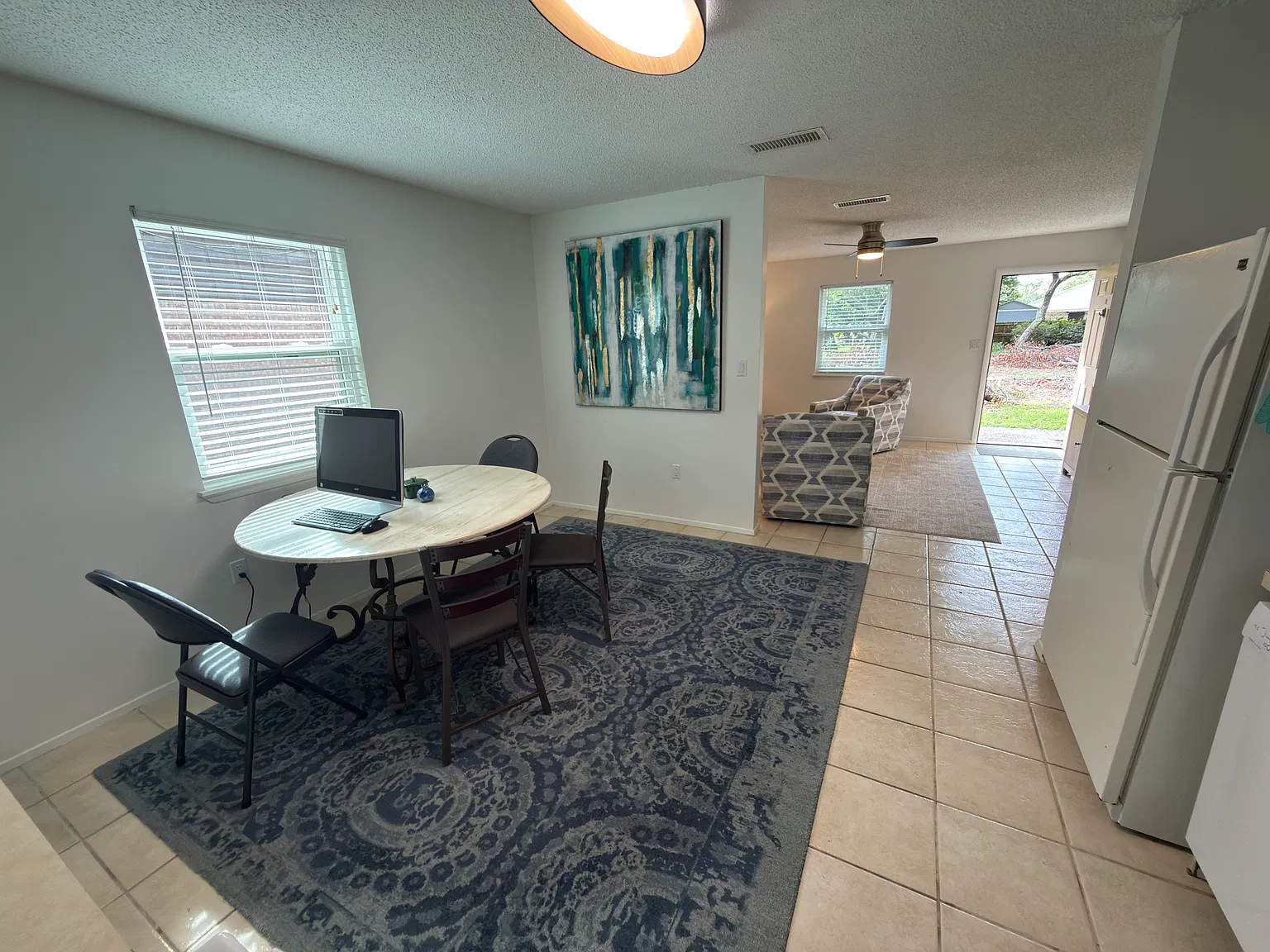 2 bed, 1000 sqft, $1,500 — Photo 3