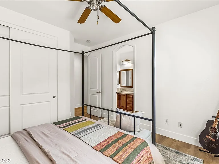 11392 Corsica Mist Ave — Photo 14