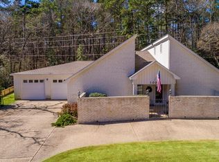 1003 Amesbury Ct, Huntsville, TX 77340