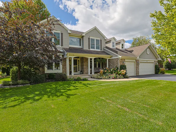 1205 Alexandra Blvd, Crystal Lake, IL 60014