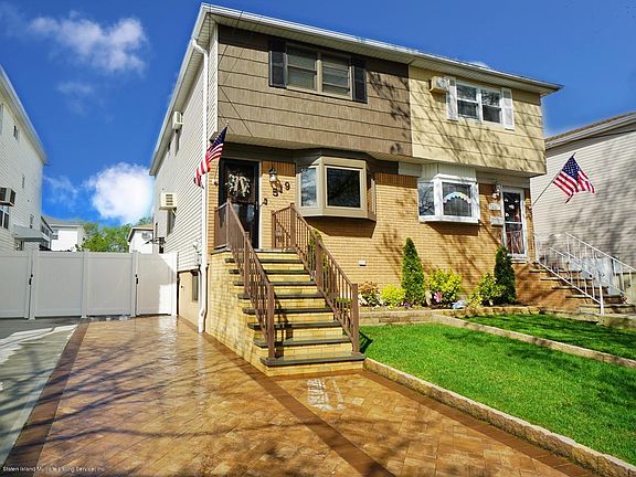 2nd image of 519 Naughton Ave