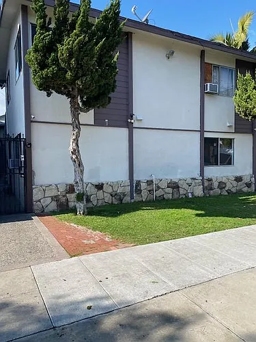 787 Gardenia Ave Photo 1