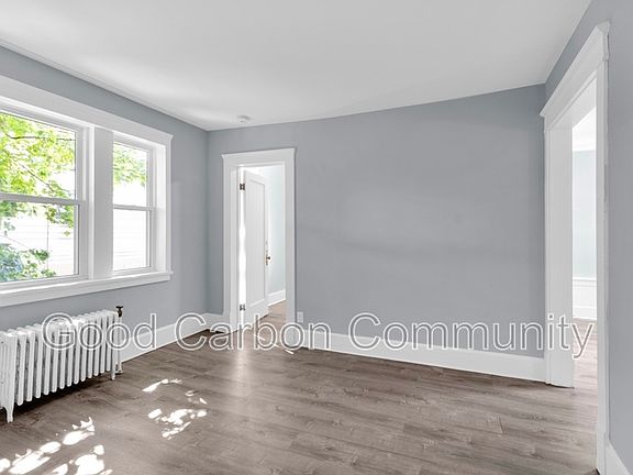 4th image of 2803 Main St #6