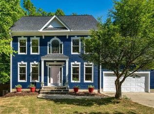 608 Manor Ridge Dr, Carrboro, NC 27510