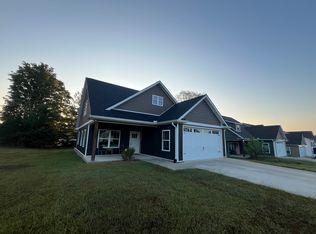 103 Sunny Way, Burns, TN 37029