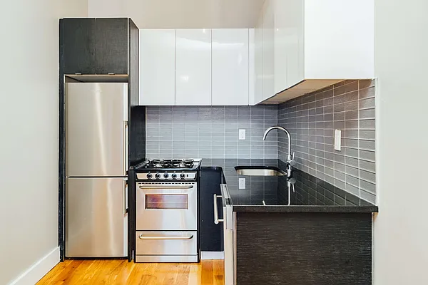 Rented by Nooklyn NYC LLC | media 12