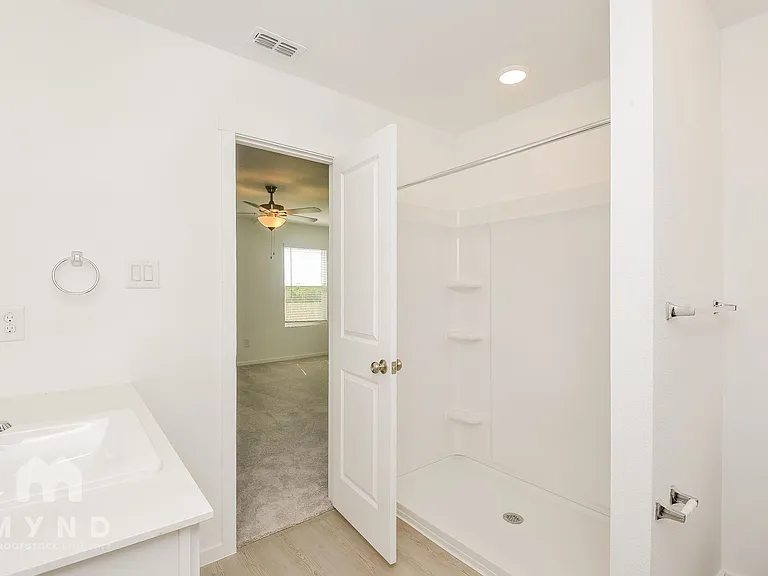 2745 Mistwood Dr — Photo 15