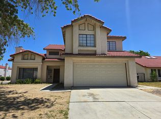 44208 Halcom Ave, Lancaster, CA 93536