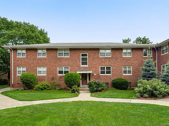 3rd image of 856 Palisade Avenue #2D