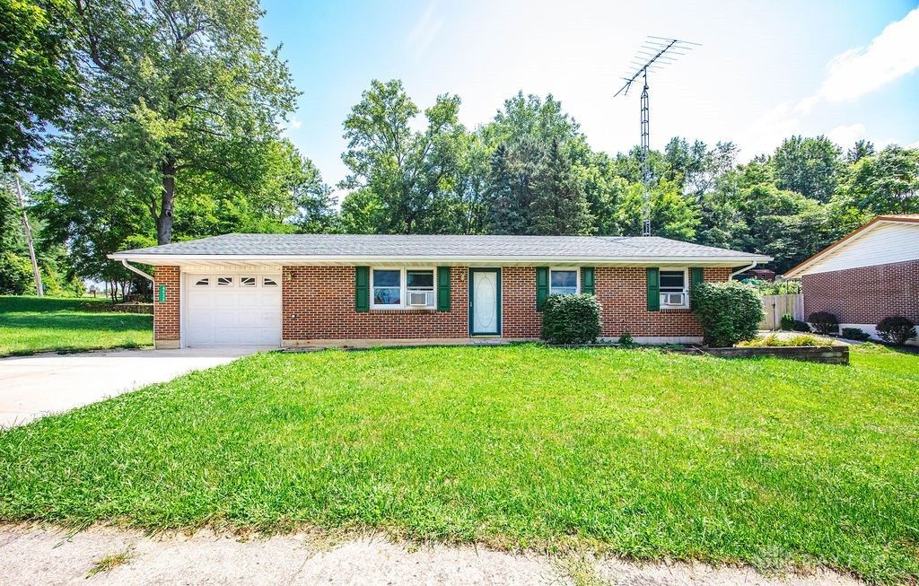 Real estate listing image