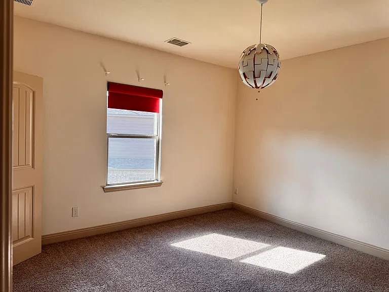 9001 Blue Water Dr — Photo 21