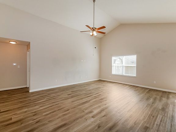4th image of 2532 Copper Hill Dr