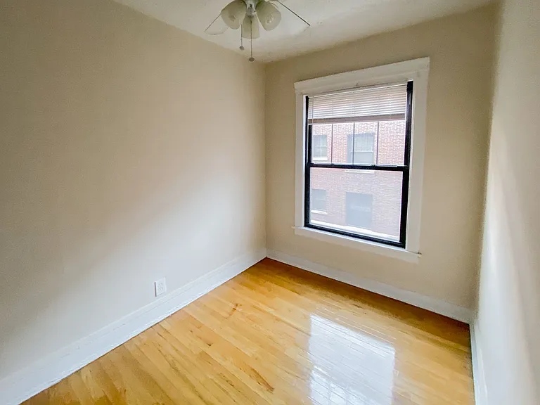 512-20 W. Cornelia — Photo 51