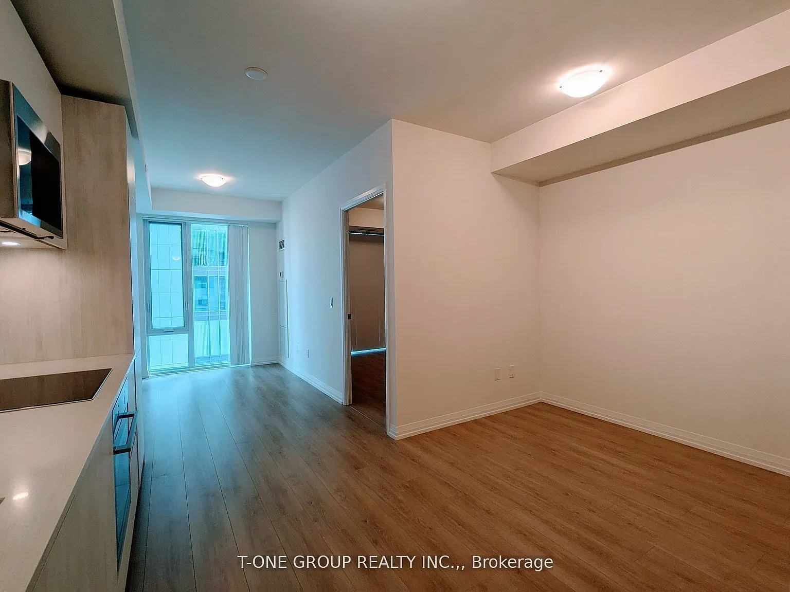 2 bed, $2,400 — Photo 4