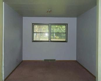 2nd image of 3204 Sherwood Forest Dr