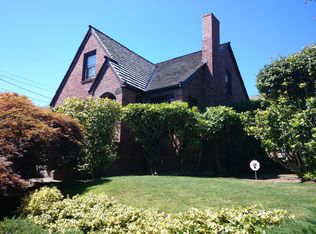 3009 37th Ave SW, Seattle, WA 98126