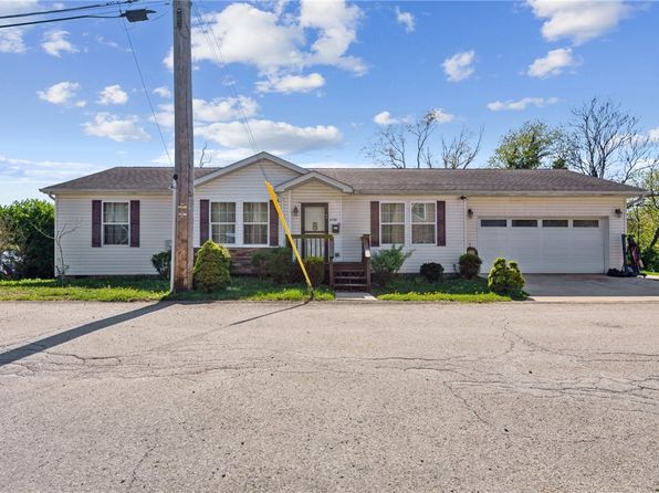 4390 Brickner St, Trafford, PA 15085