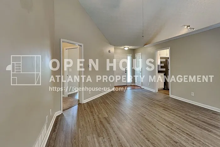 405 Etowah Valley Way — Photo 3