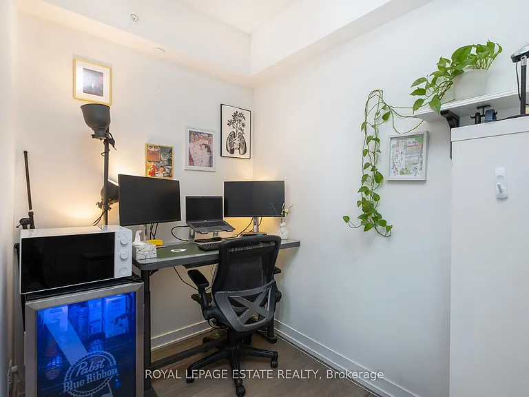 161 Roehampton Ave #2607 — Photo 9