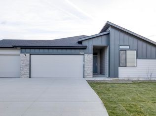 3168 E Mossy Creek Dr, Kuna, ID 83634