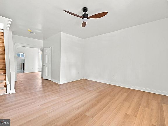3rd image of 1030 E Chelten Ave