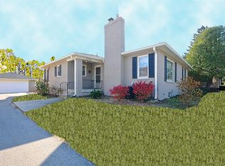 6733 Riverview Dr, Indianapolis, IN 46220