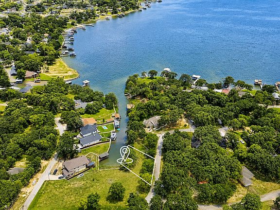2nd image of 202 Seaside Dr