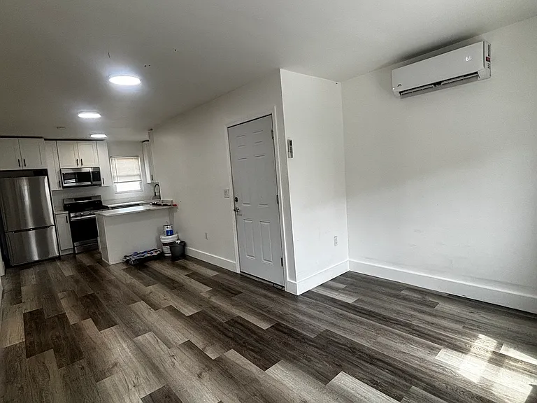 280 Forrest St #2 — Photo 2