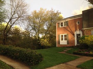 6894 Brian Michael Ct, Springfield, VA 22153