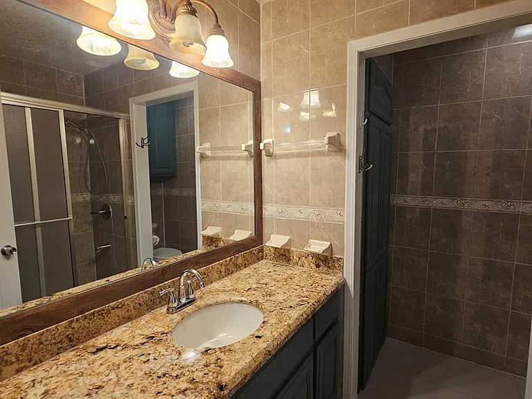 45 Westchester Cir — Photo 27